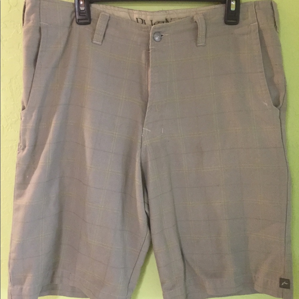 Rusty Khaki Shorts 22.5 Outseam